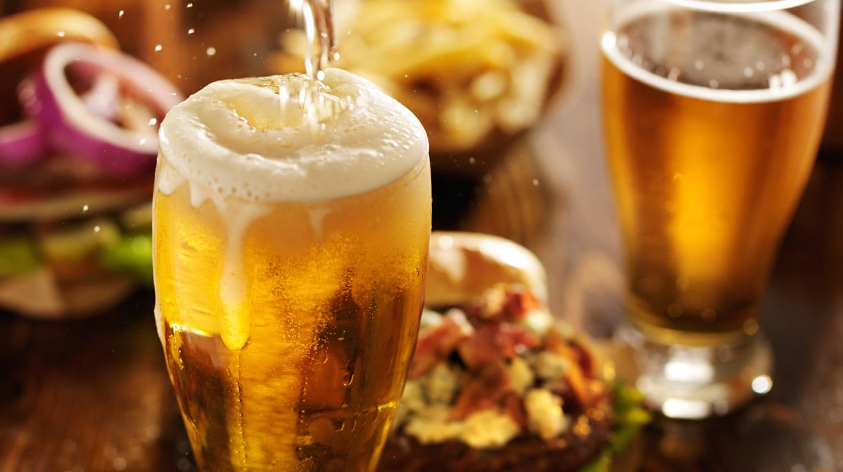 Bia là món thức uống xuất hiện ở mọi lúc và mọi nơi tại nước Đức